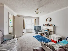 Penfold Road, Maidenbower, Crawley thumb 3