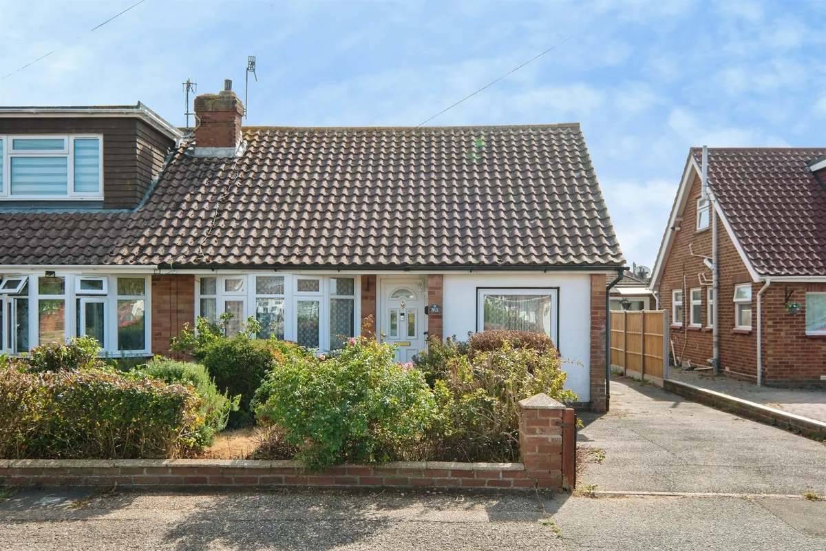 Freshfields Close, LANCING