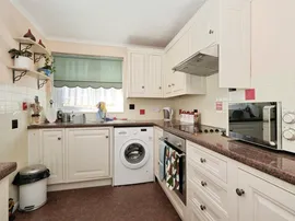 Freshfields Close, LANCING thumb 3