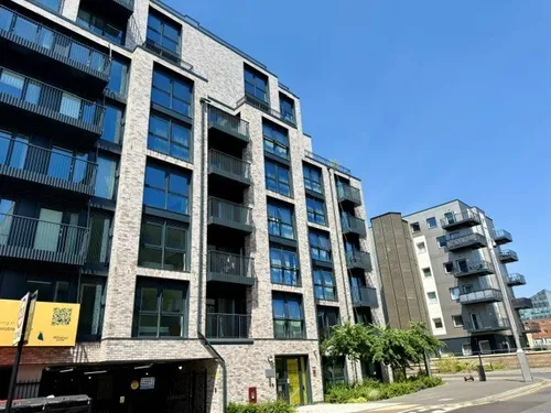 Herschel Street, SLOUGHphoto