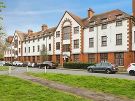 Brading Crescent, London photo