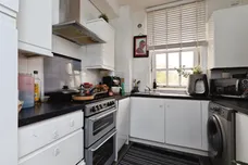 Brading Crescent, London