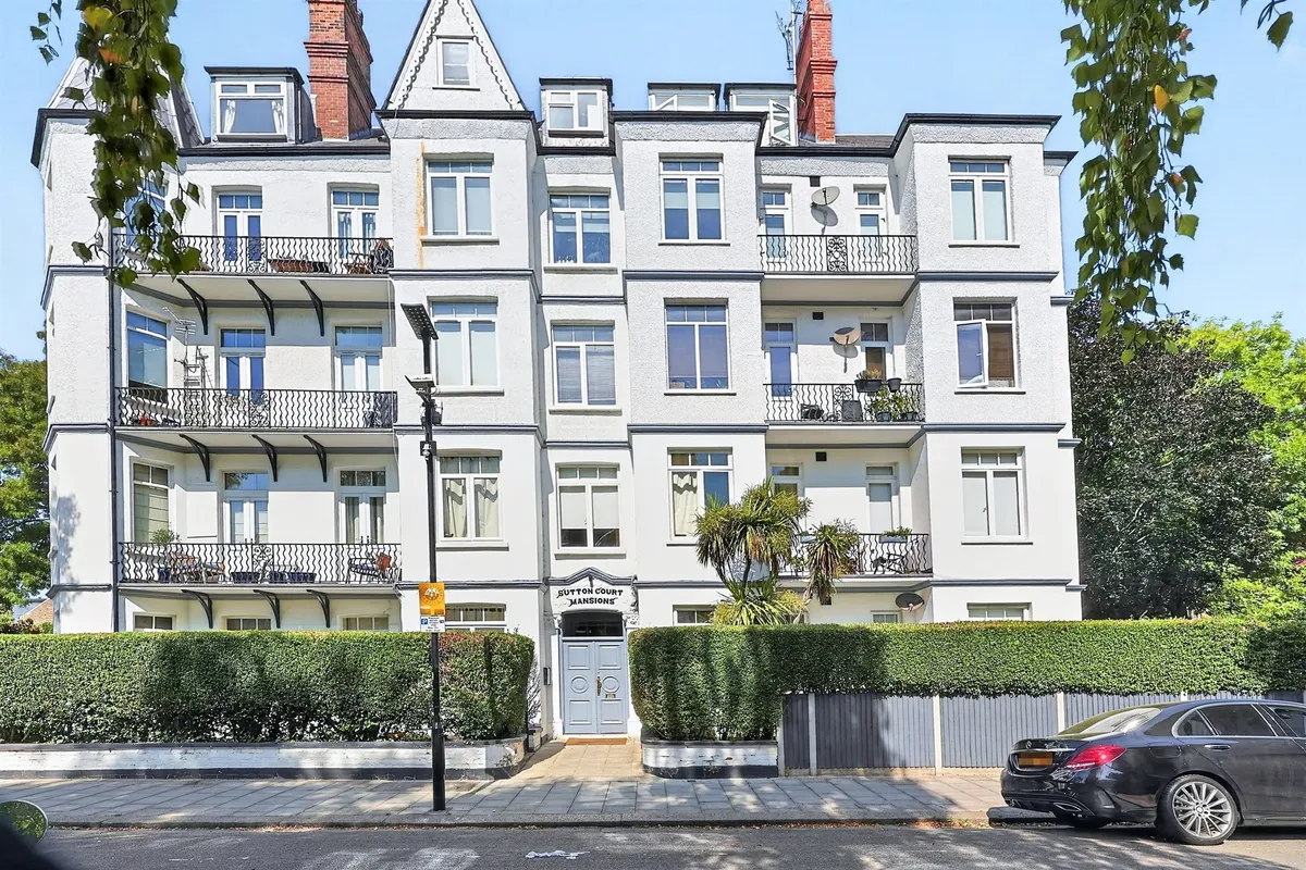 Grove Park Terrace, London