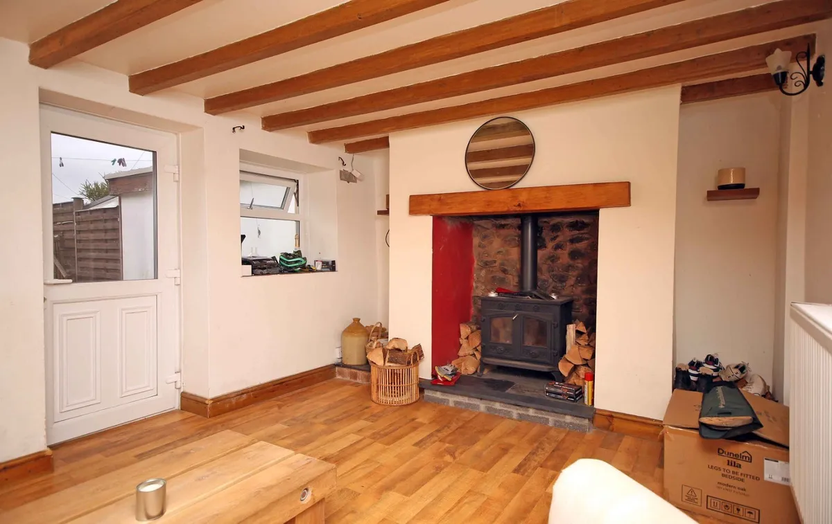 Caernarfon Road, Y Felinheli, Gwynedd, LL56
