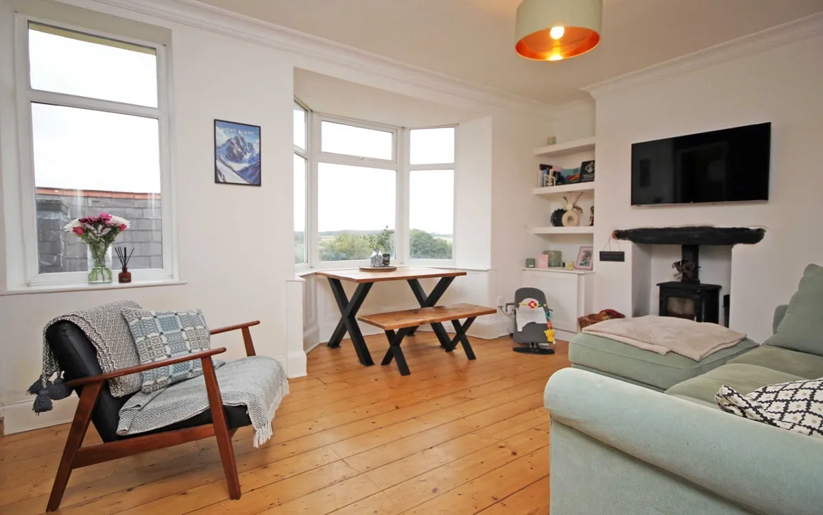 Caernarfon Road, Y Felinheli, Gwynedd, LL56