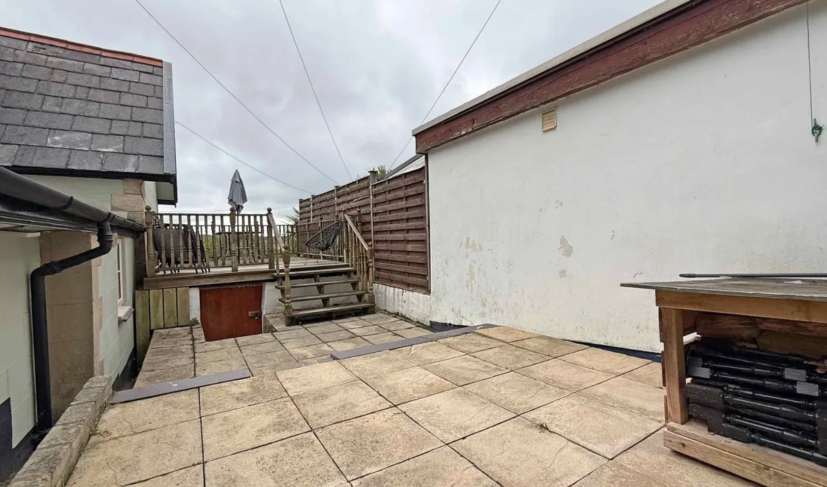 Caernarfon Road, Y Felinheli, Gwynedd, LL56