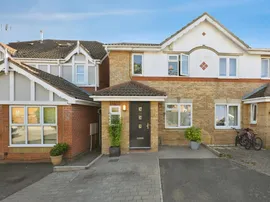 Challinor, HARLOW photo