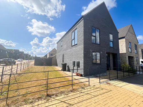 Diversity Drive, Kingswood, HULLphoto