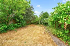 Monks Avenue, Barnet