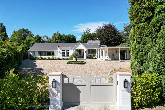 Russell Close, Tadworth, KT20