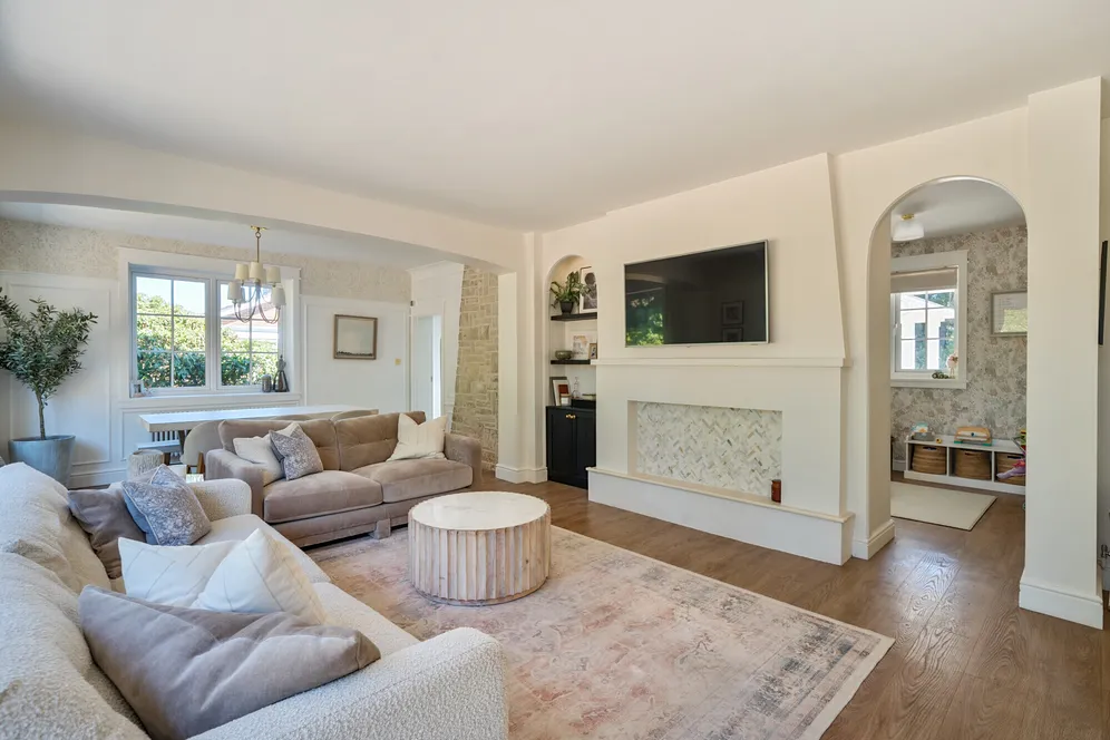 Russell Close, Tadworth, KT20 photo 7