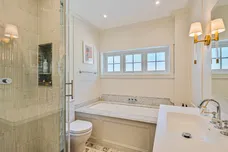 Russell Close, Tadworth, KT20 photo 20