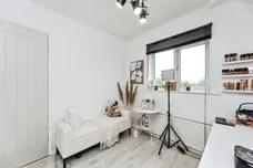 Woollin Avenue, Tingley, Wakefield
