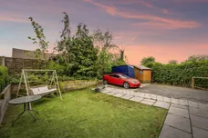 Woollin Avenue, Tingley, Wakefield