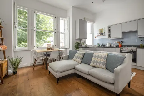 Earlsfield Road, London, SW18
