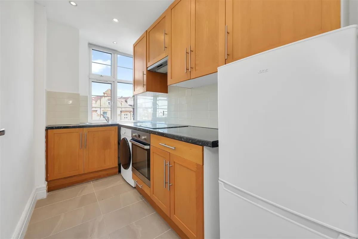 College Crescent, London, NW3