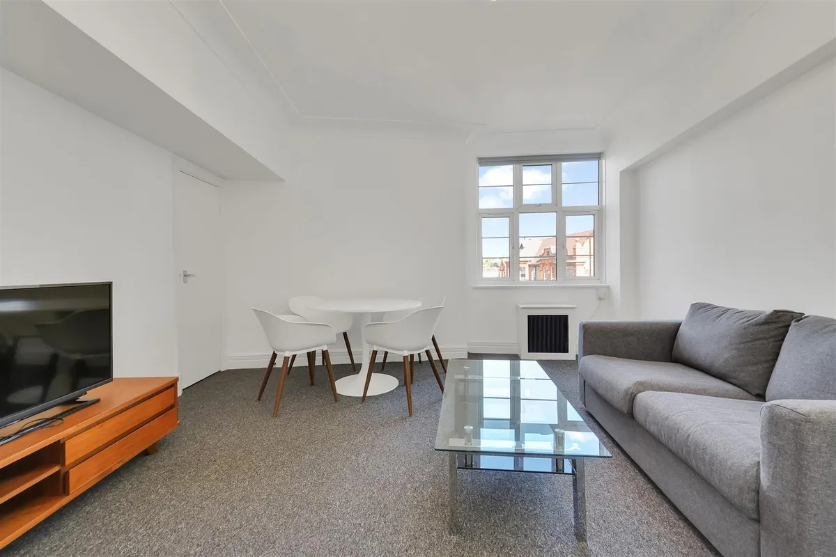 College Crescent, London, NW3