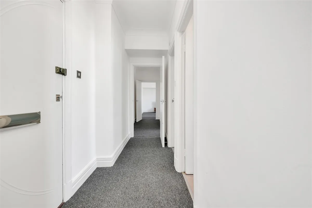 College Crescent, London, NW3