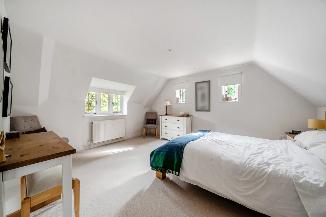 Church Street, Collingbourne, SN8 photo 12