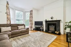 Sholebroke Avenue, Leeds