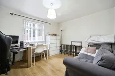 Sholebroke Avenue, Leeds