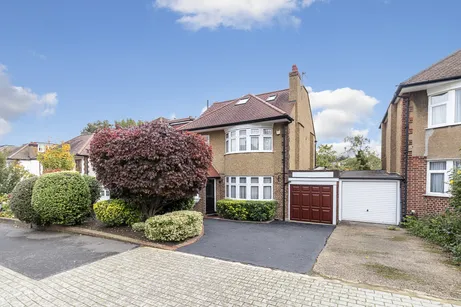 Longland Drive, Totteridge, N20