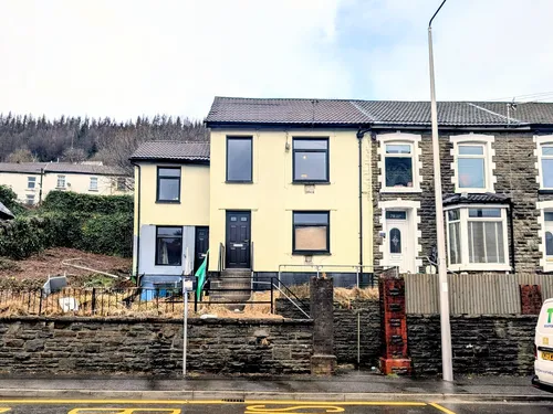 Clydach Road, TONYPANDYphoto
