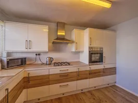 Curlew Gardens, Waterlooville thumb 3