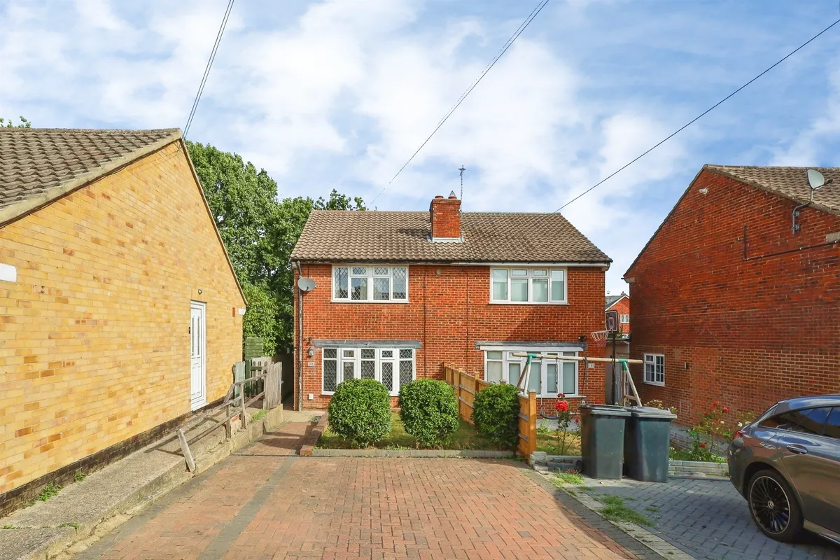 Danum Close, Hailsham