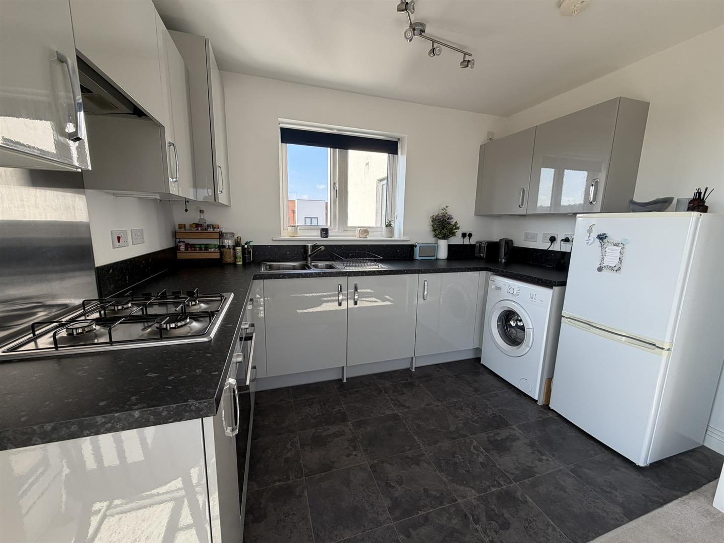 Fotheringhay Close, Daventry Image 5
