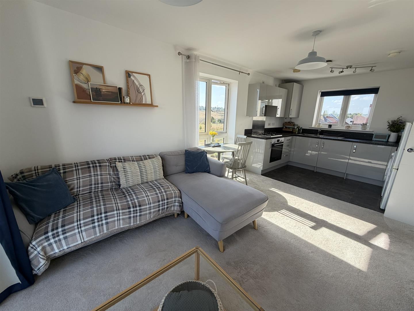 Fotheringhay Close, Daventry Image 8