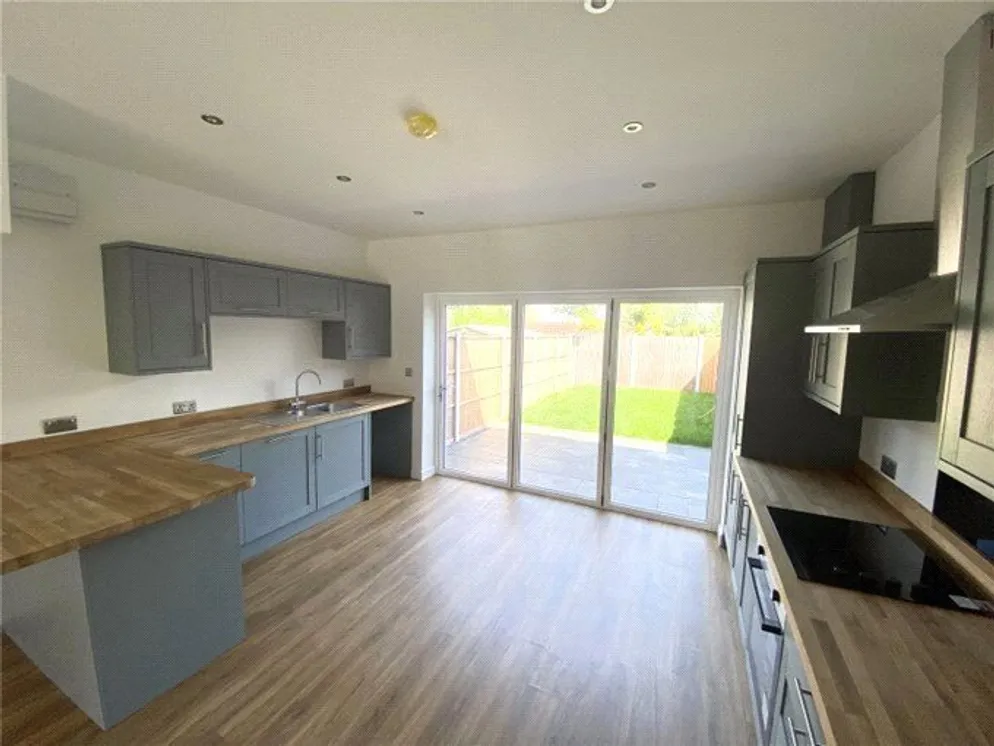 Property carousel item 2