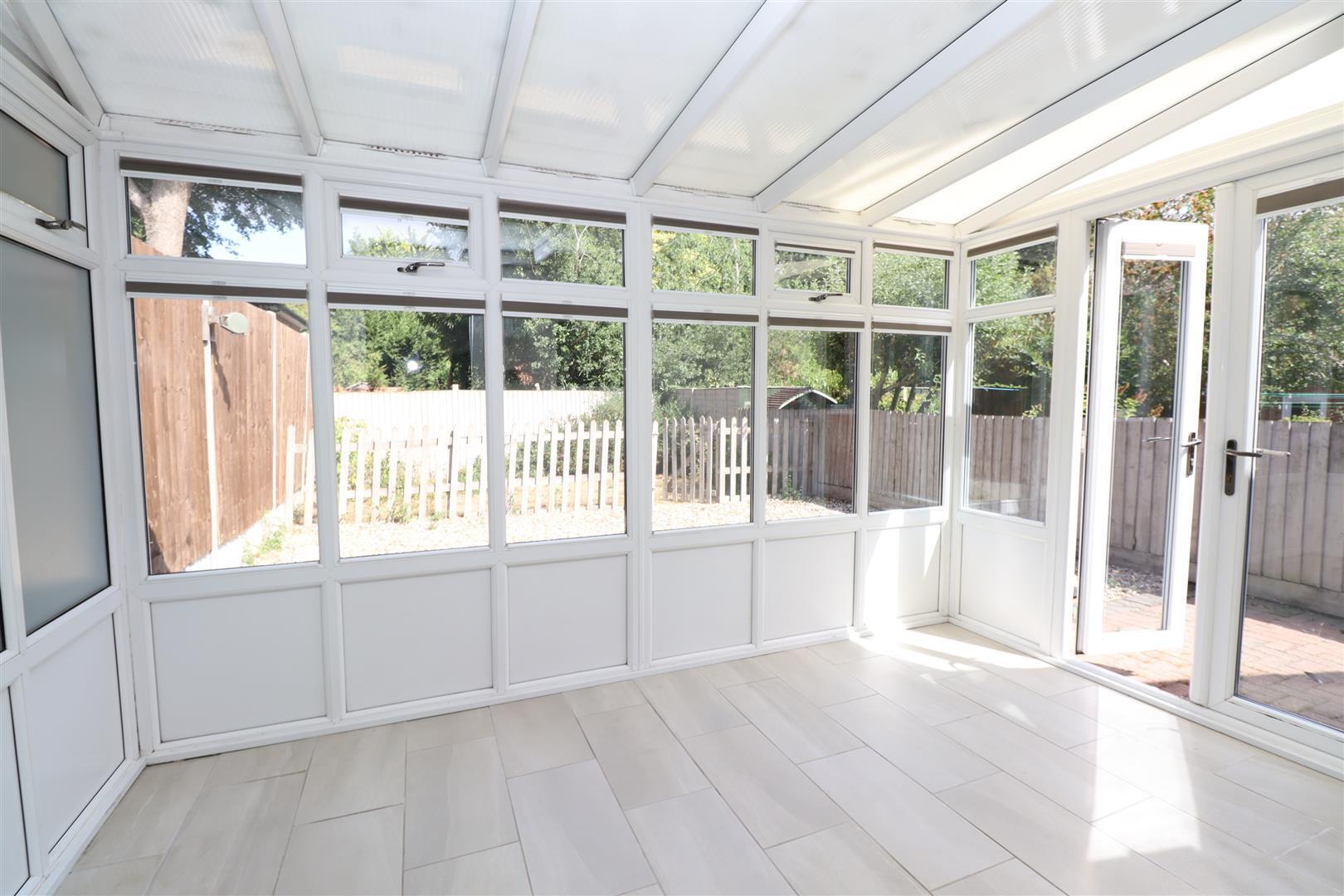 Squires Close, Coffee Hall, Milton Keynes Image 6