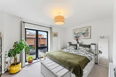 Broadash Close, London