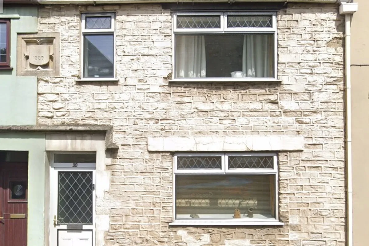 New Road, Calne
