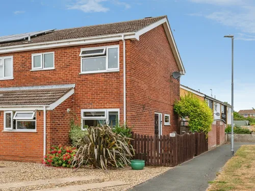 Lynfield Road, North Walshamphoto