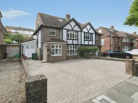 Goldstone Crescent, Hove photo