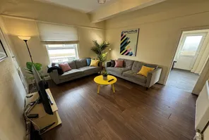 Main property image
