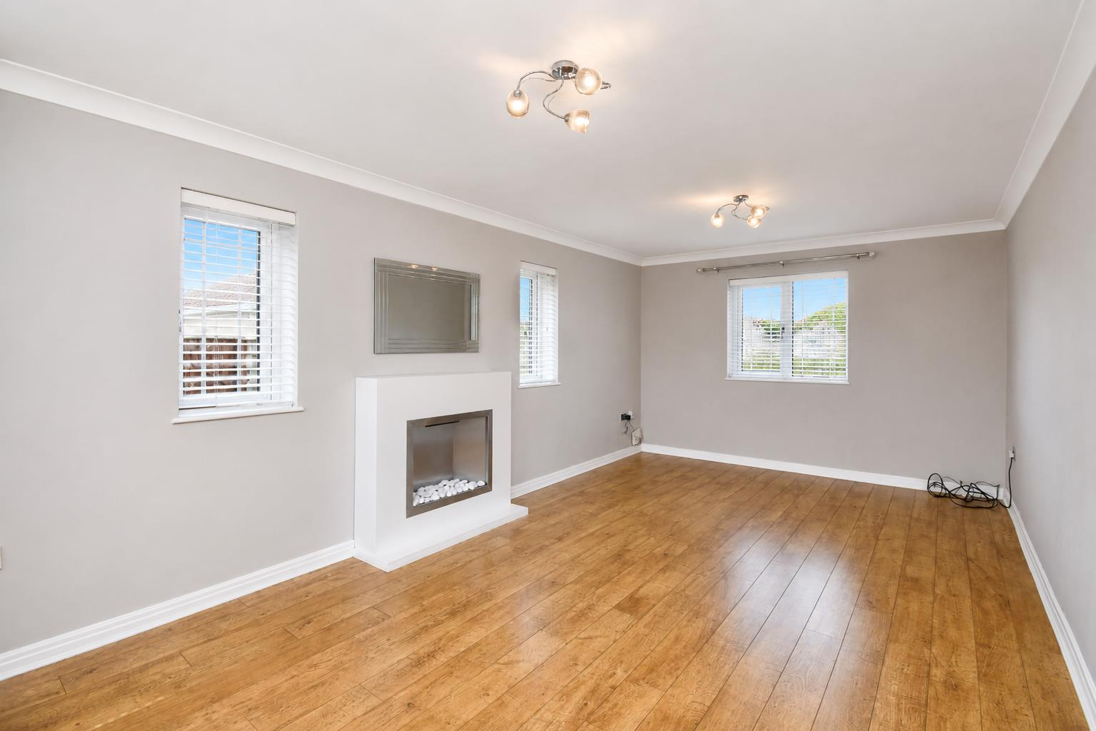 Summer Meadows, Hull Image 5