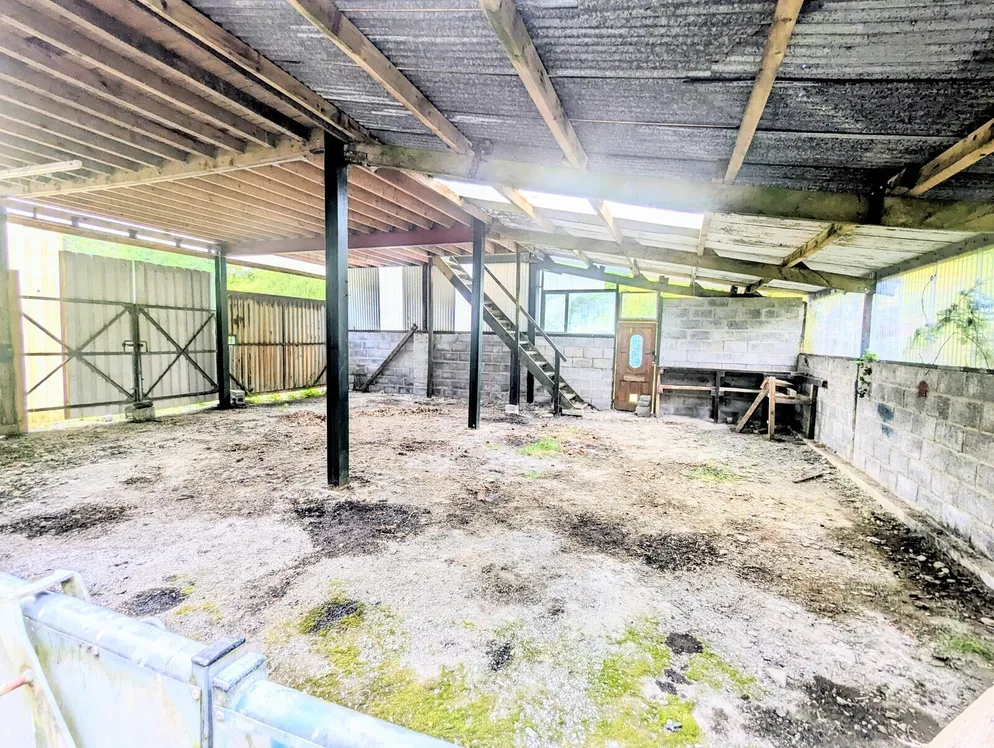 Property carousel item 23