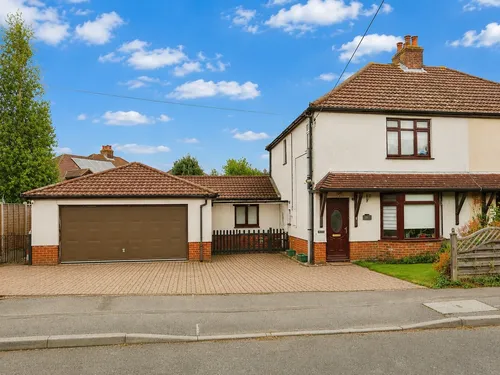 Denzil Avenue, Netley Abbey, Southamptonphoto