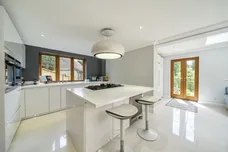 Wildgoose Drive, Horsham, RH12 photo 4