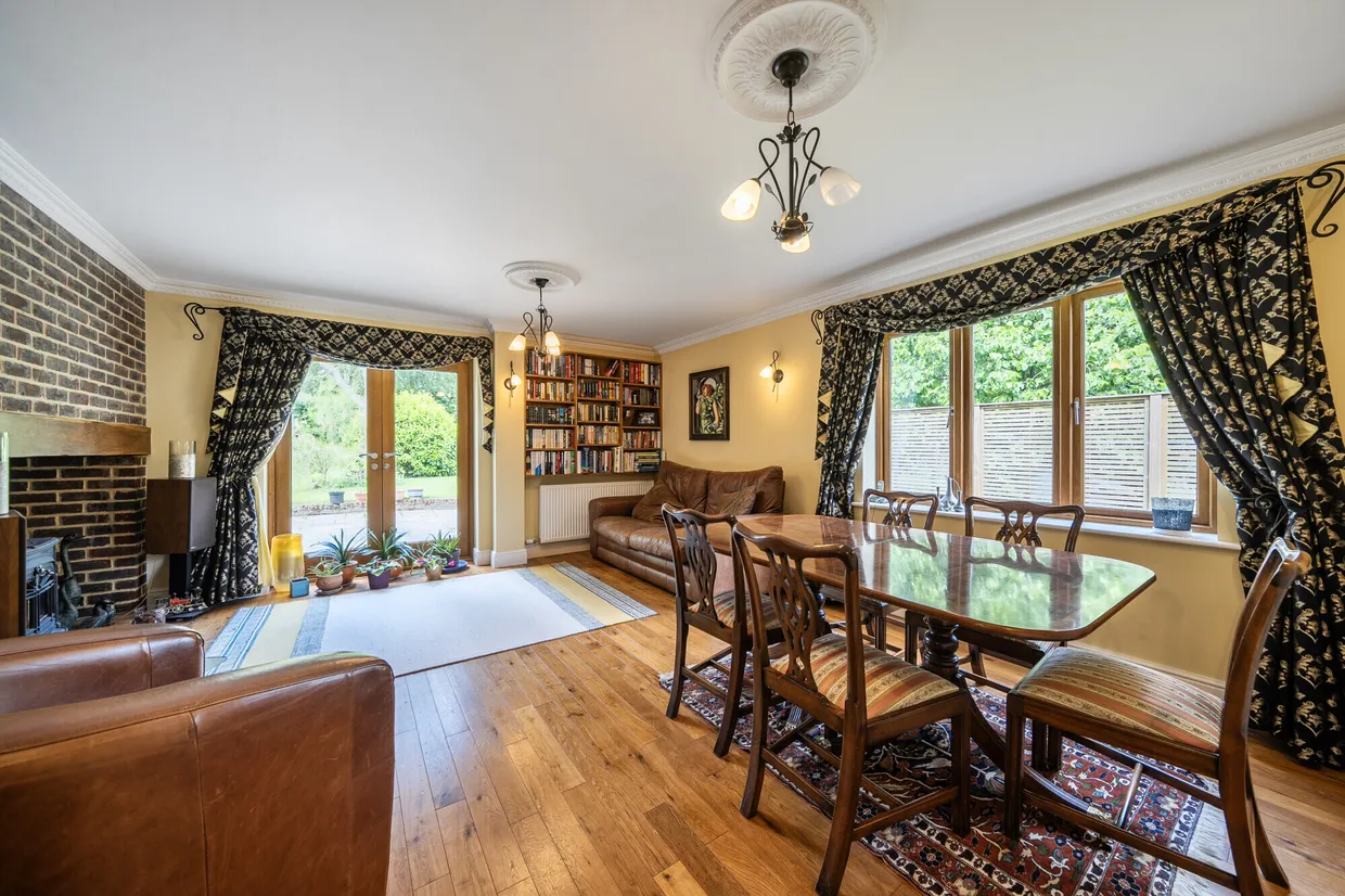 Wildgoose Drive, Horsham, RH12 photo 6