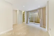 Holmwood Close, Cheam