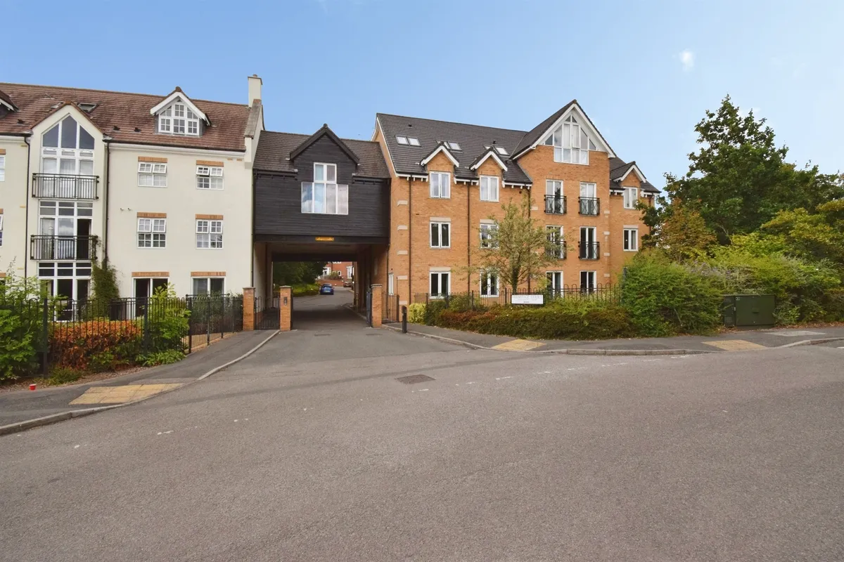Honeywell Close, Oadby, Leicester