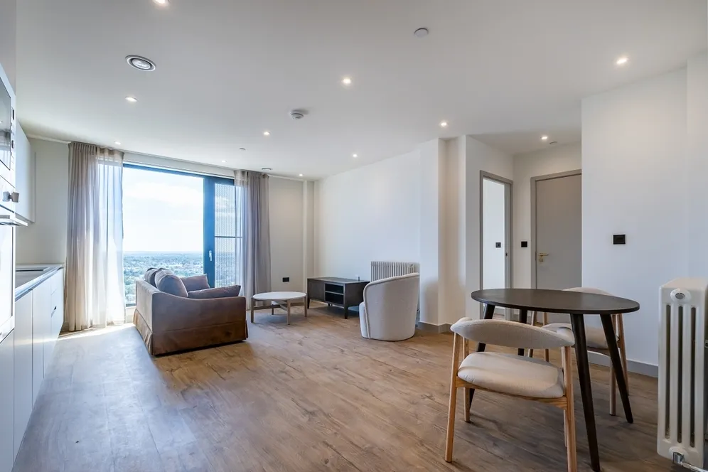 The Eades, 11 Selborne Road London E17 photo 2