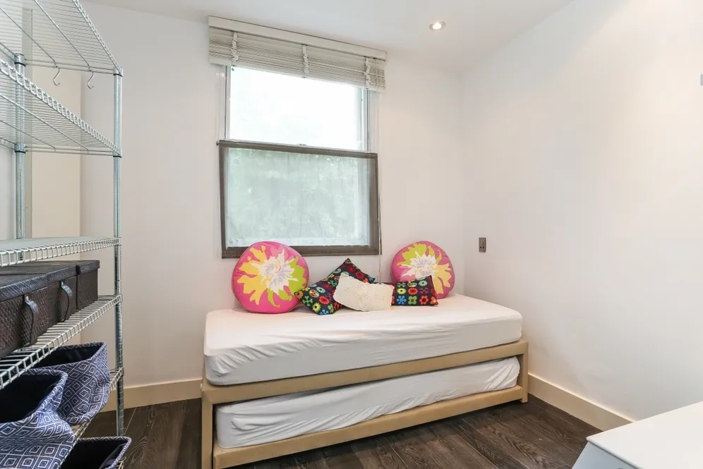 Finborough Road London SW10 photo 13