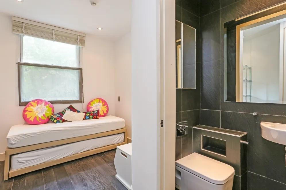 Finborough Road London SW10 photo 14