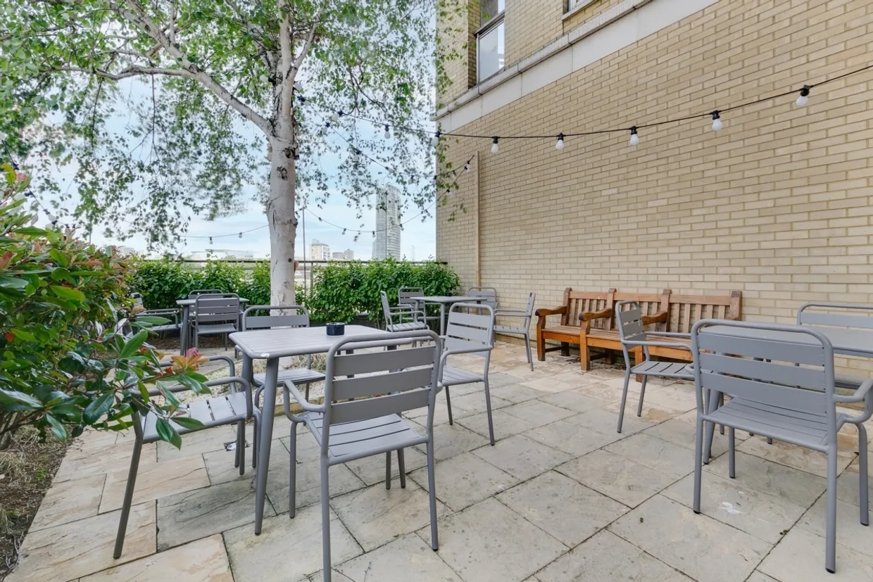 Westferry Circus, E14 photo 17