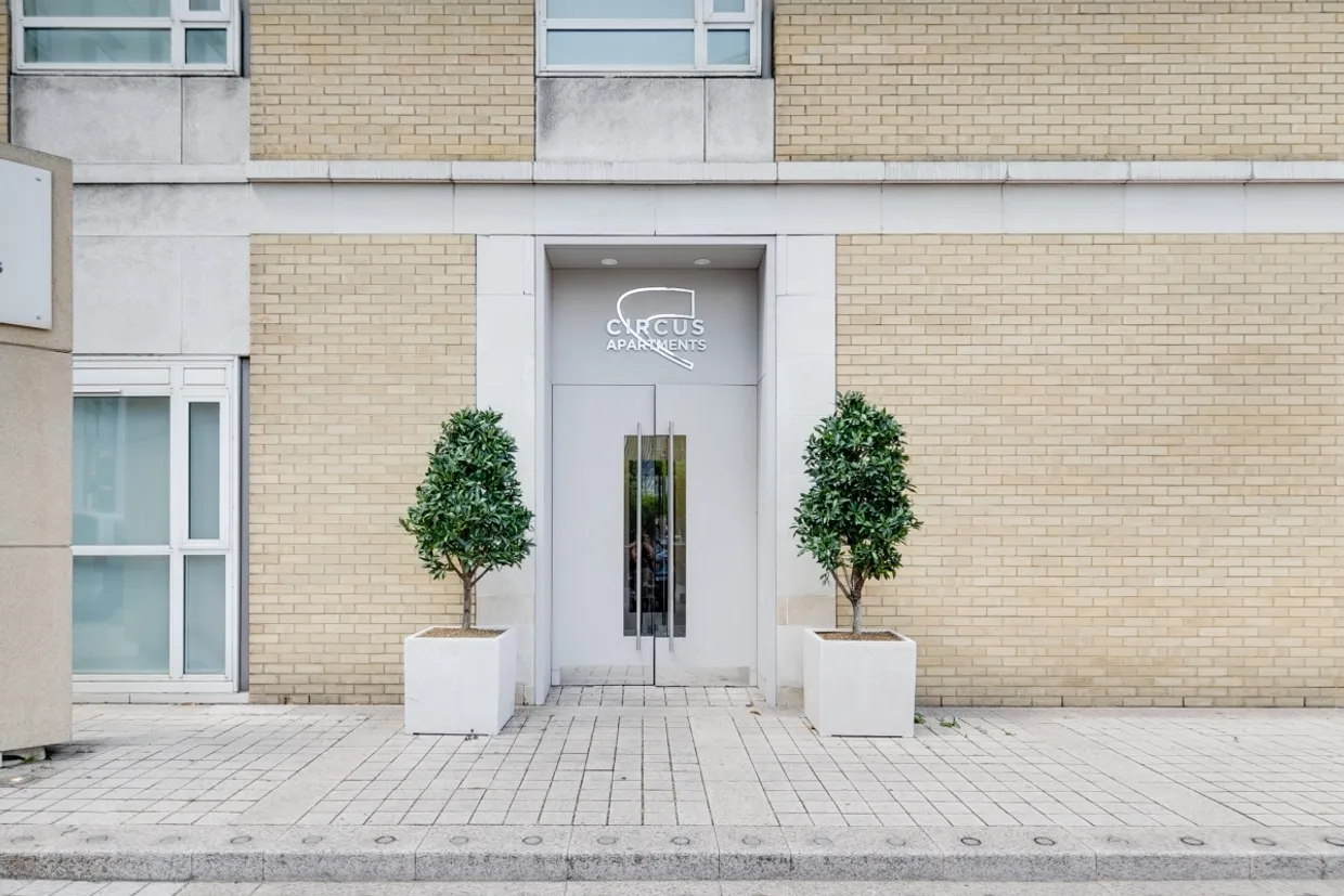 Westferry Circus, E14 photo 18